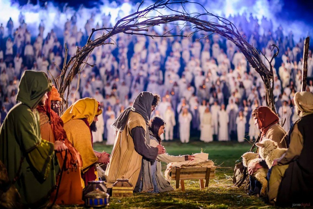 World's Largest Live Nativity